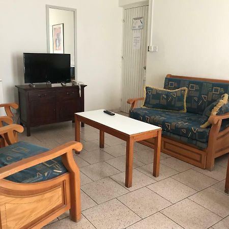 Daphne Hotel Apartments (Adults Only) Paphos Kültér fotó