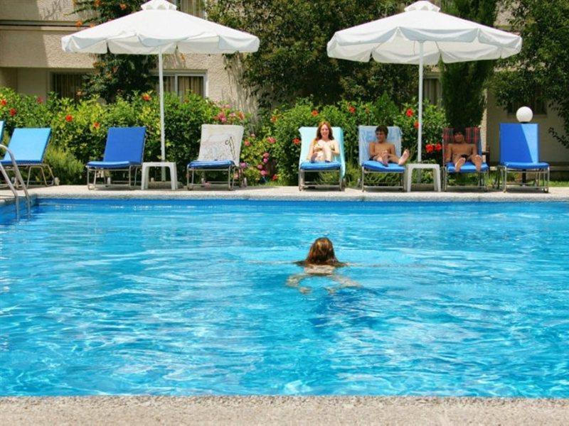 Daphne Hotel Apartments (Adults Only) Paphos Kültér fotó