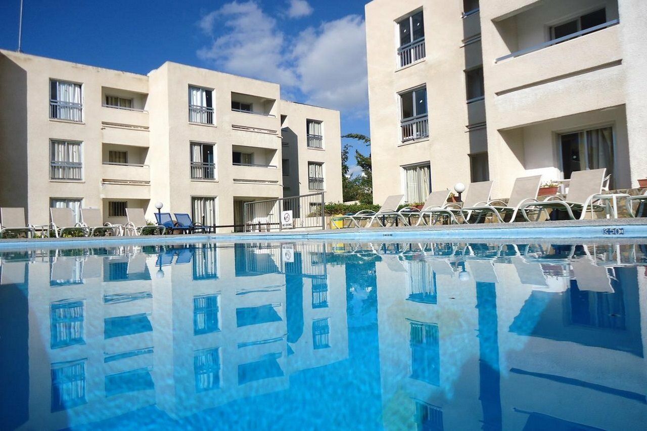 Daphne Hotel Apartments (Adults Only) Paphos Kültér fotó